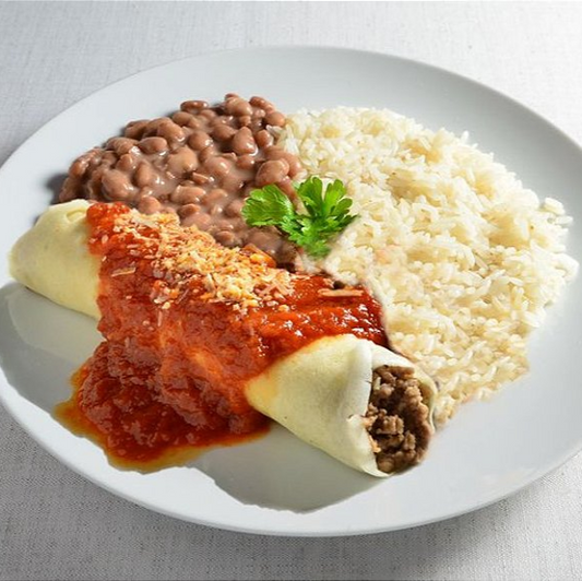 DIA A DIA - Panqueca de Ragú de Carne com arroz e feijão