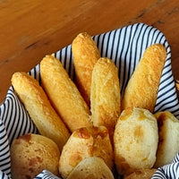 DONA CELINA - PALITO DE PARMESÃO - Pão de Queijo Artesanal Palito Congelado - 500g