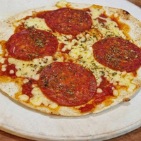 Pizza Média - Pepperoni - 23cm