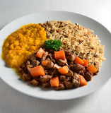 LIGHT 300 - Picadinho De Carne Com Cenoura, Purê De Abóbora e Arroz 7 Grãos - 300g