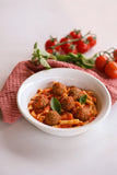 KIDS - Mini Penne com Polpetinhas ao Sugo