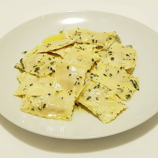 Ravioli de Zucca na Manteiga de Sálvia e Parmesão 400g - ITÁLIA