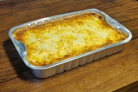 Lasanha Grande Quatro Queijos - 1,8Kg - 5 a 6 pessoas - FAMÍLIA - MASSA