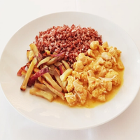 LIGHT 300 - Frango Thai com arroz integral vermelho e batata doce no azeite - 300g