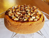 SOBREMESA - Cheesecake GRANDE de Macadâmia e Toffe de Caramelo (18cm - Rende 10 fatias)