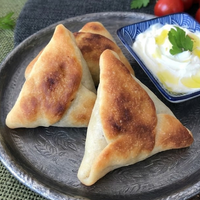 Da Cito - Três Esfihas Fechadas de Carne - Pacote de 240g c/ 3 unids