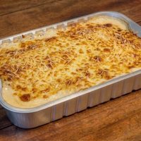 Lasanha Grande de Ragú de Carne - 1,8Kg - 5 a 6 pessoas - FAMÍLIA - MASSA