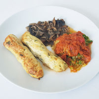 FIT 300 - Kafta de frango c/ shitake e shimeji shoyo e Spaghetti de abobrinha ao molho rústico de pomodoro - 300g