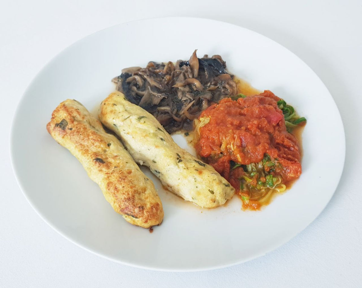 FIT 300 - Kafta de frango c/ shitake e shimeji shoyo e Spaghetti de abobrinha ao molho rústico de pomodoro - 300g