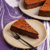 SOBREMESA - Torta Explosão de Chocolate de Marilia Zylbersztajn 800g (6 a 8 pedaços)
